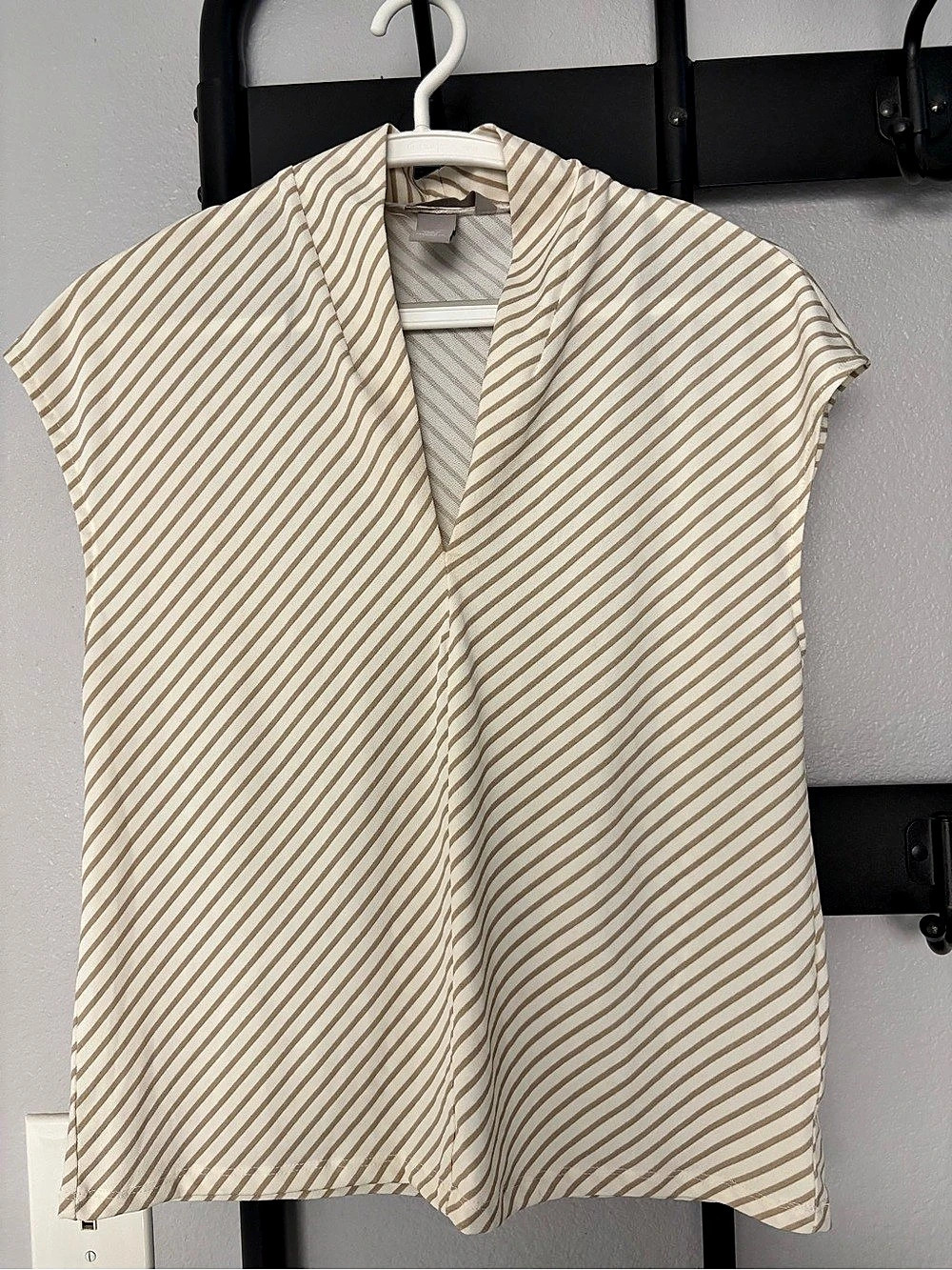 H&M Striped Blouse in Cream & Brown Size XS